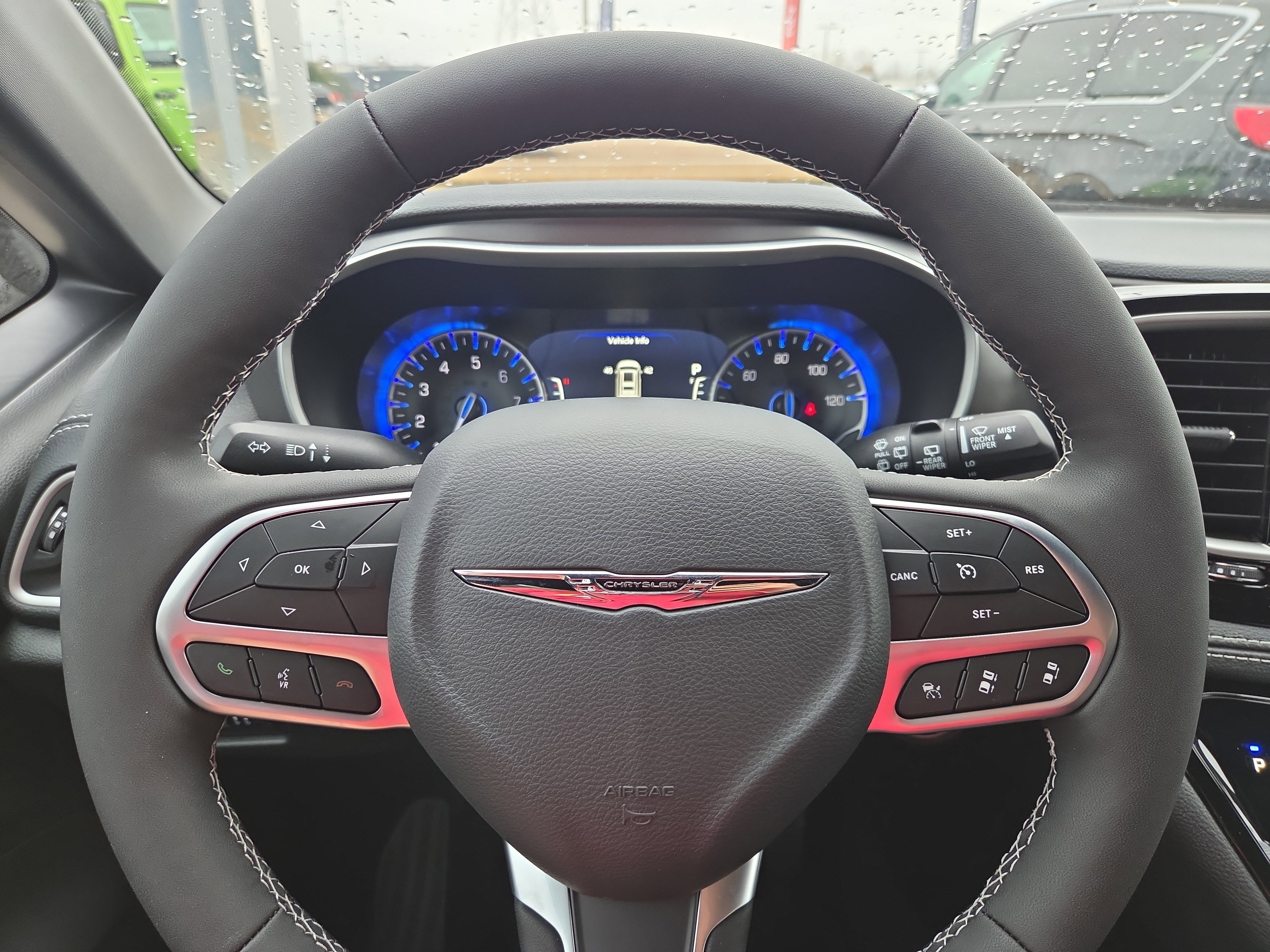 New 2026 Chrysler Pacifica Select image 10