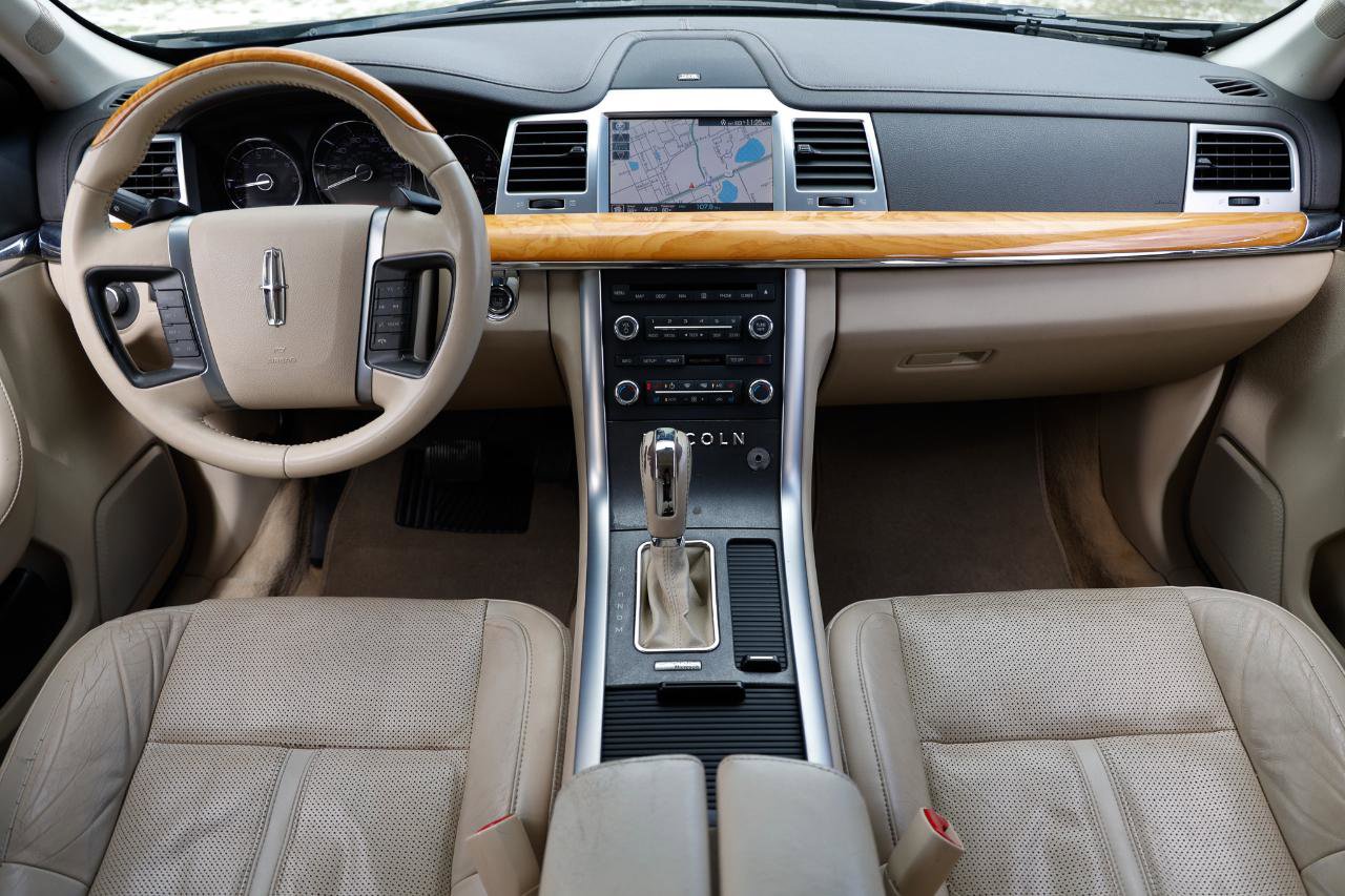 Used 2011 Lincoln MKS AWD w/ 102A Rapid Spec Order Code image 2