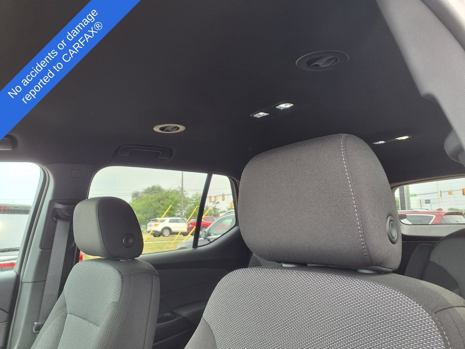 Used 2023 Chevrolet Traverse LT FWD image 17