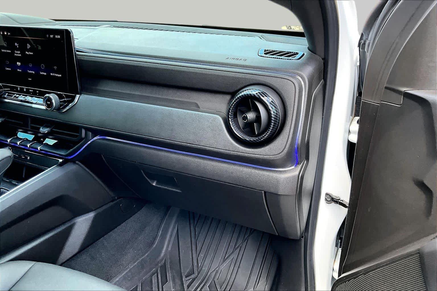 Used 2024 Chevrolet Colorado Trail Boss w/ Advanced Trailering Package AWD/4WD image 19