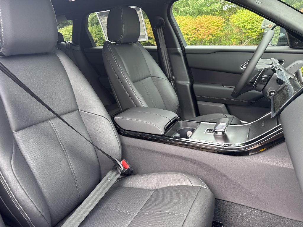 New 2026 Land Rover Range Rover Velar Belgravia AWD/4WD image 16