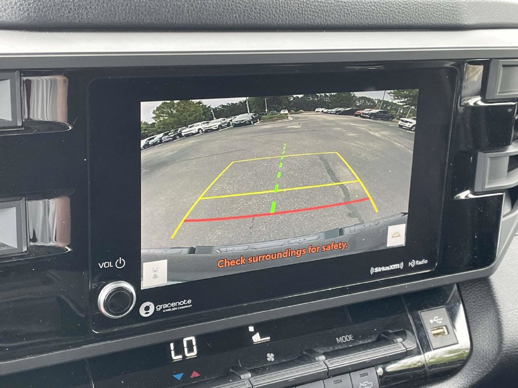 Used 2023 Toyota Tundra SR5 w/ SR5 Convenience Package AWD/4WD image 23