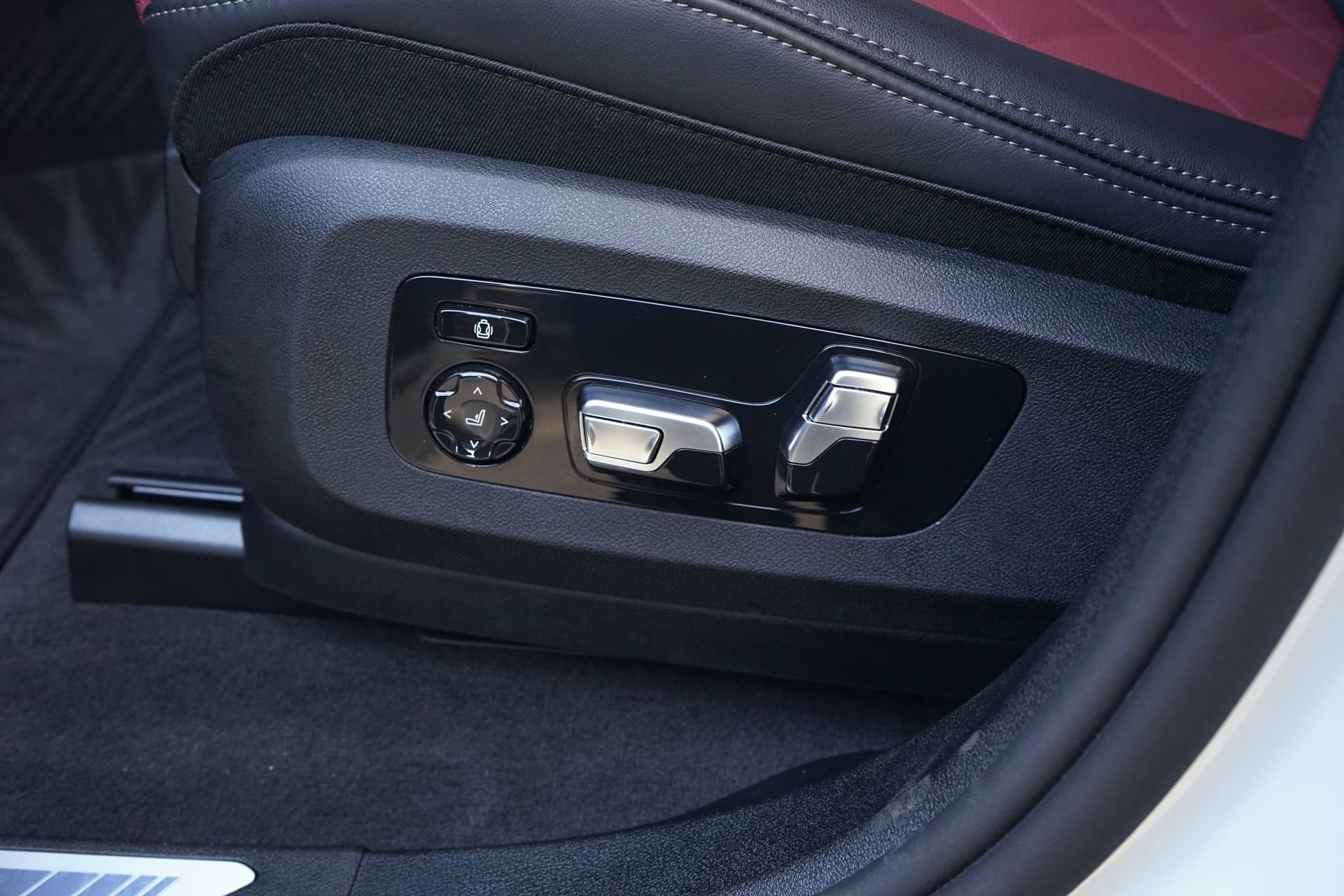 Used 2026 BMW X6 xDrive40i image 29