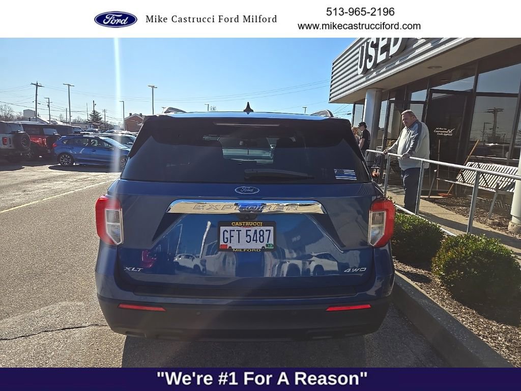 Certified 2021 Ford Explorer XLT image 3