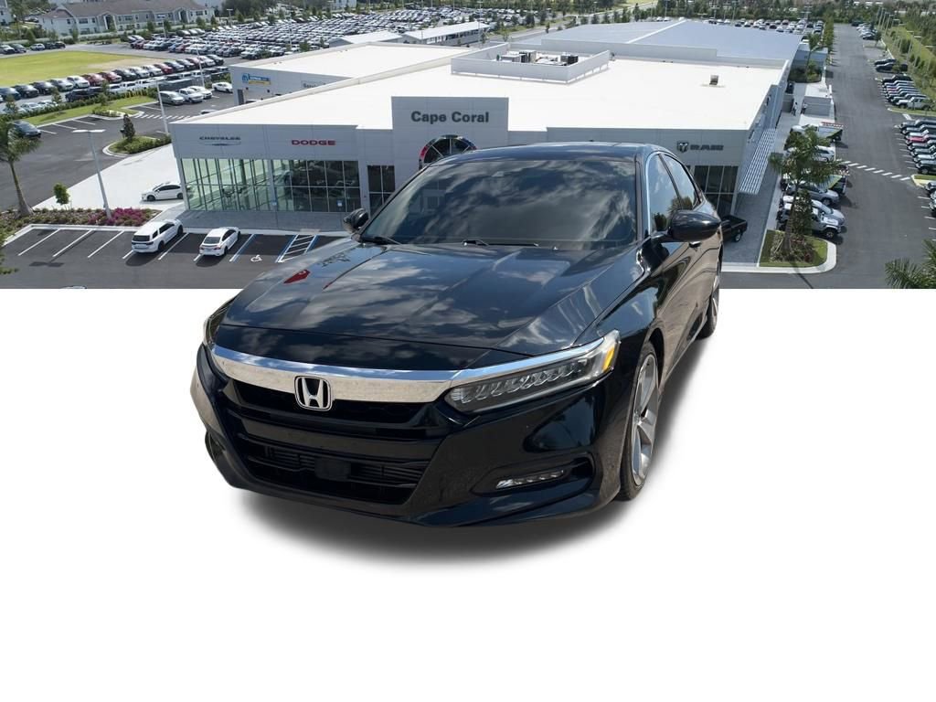 Used 2018 Honda Accord Touring image 3