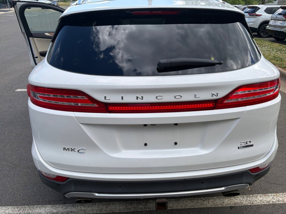 Used 2015 Lincoln MKC FWD w/ Equipment Group 102A Reserve image 18