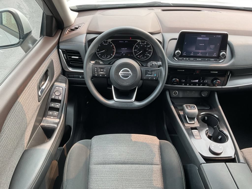 Used 2021 Nissan Rogue SV AWD/4WD image 15