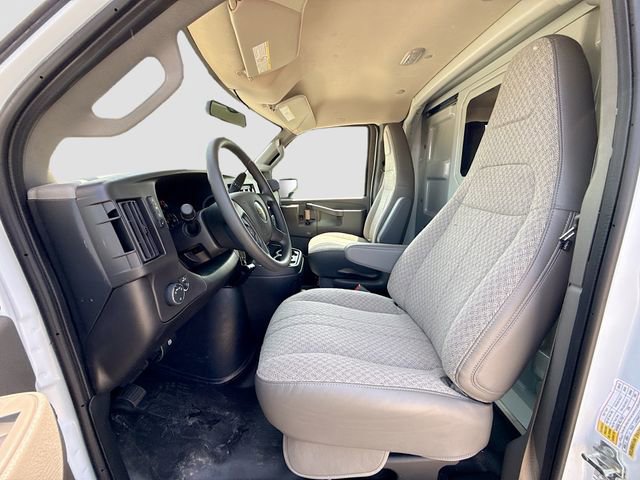 New 2024 Chevrolet Express 3500 w/ Power Convenience Package image 15