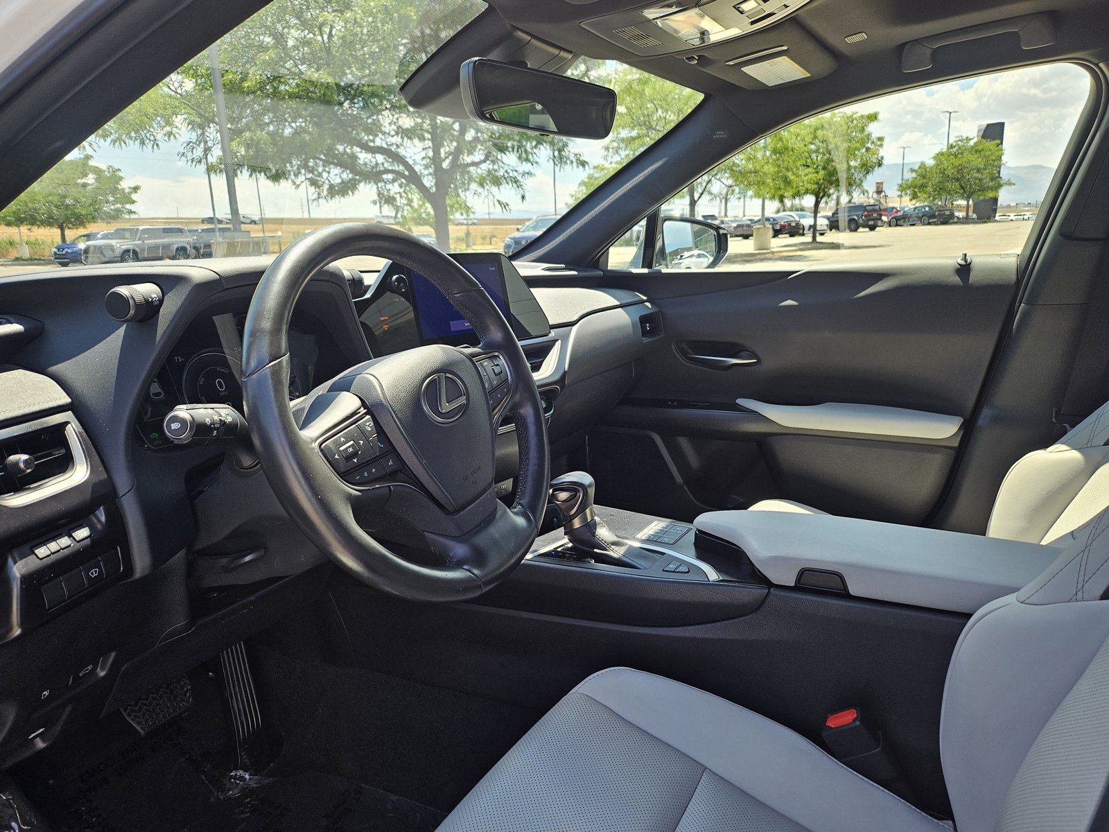 Used 2024 Lexus UX 250h F Sport AWD/4WD image 10