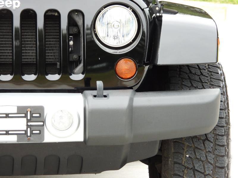 Used 2013 Jeep Wrangler Sahara w/ Connectivity Group AWD/4WD image 33
