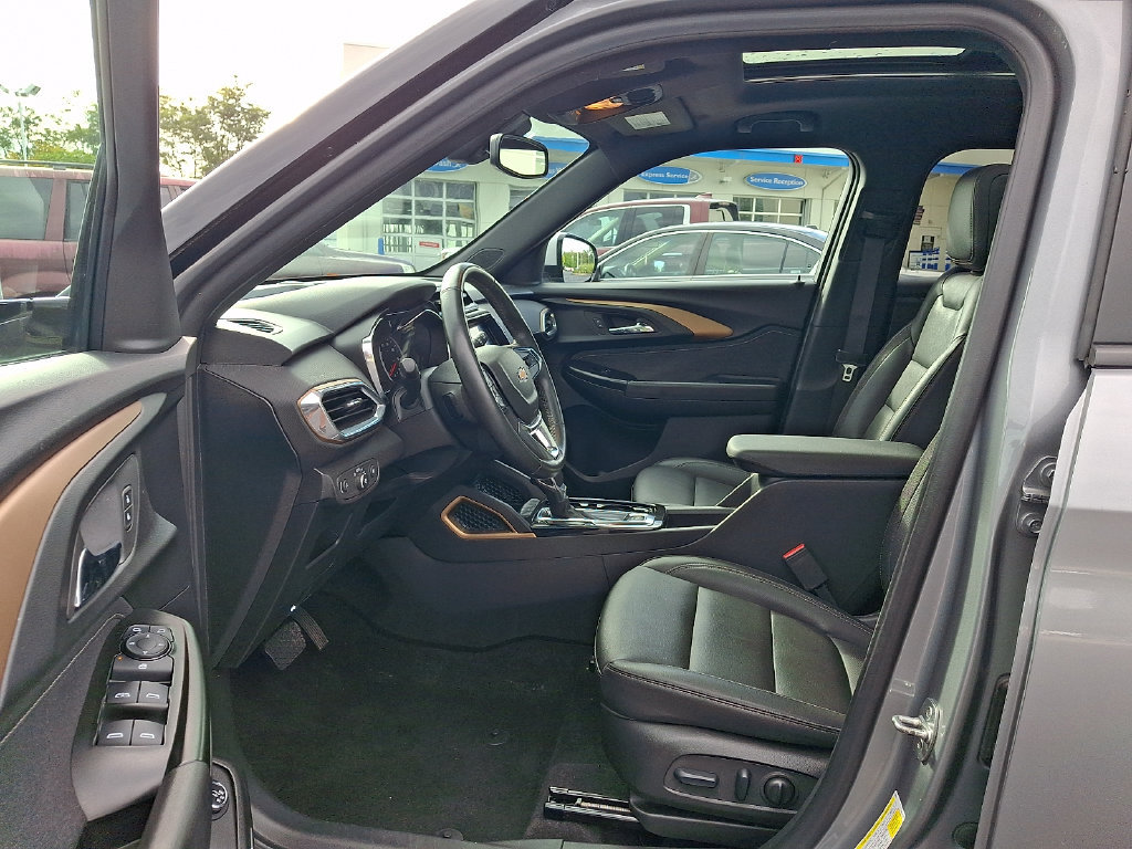 Used 2023 Chevrolet TrailBlazer ACTIV w/ Sun and Liftgate Package AWD/4WD image 15