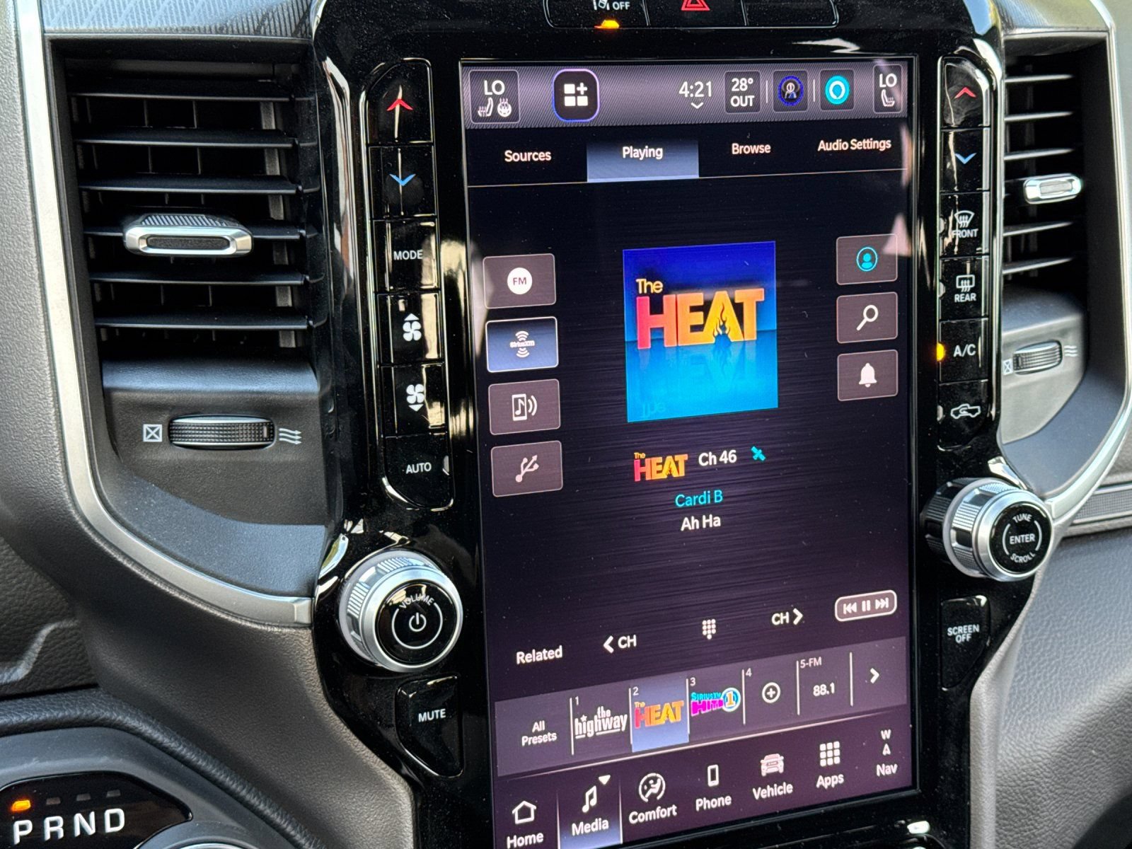 New 2026 RAM 1500 Big Horn AWD/4WD image 17