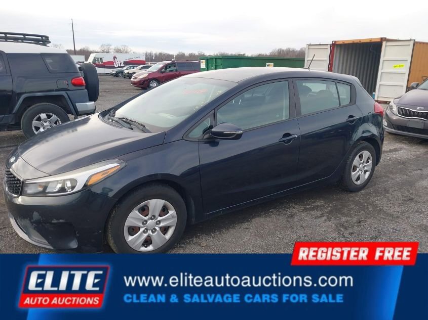 Used 2017 Kia Forte LX image 3