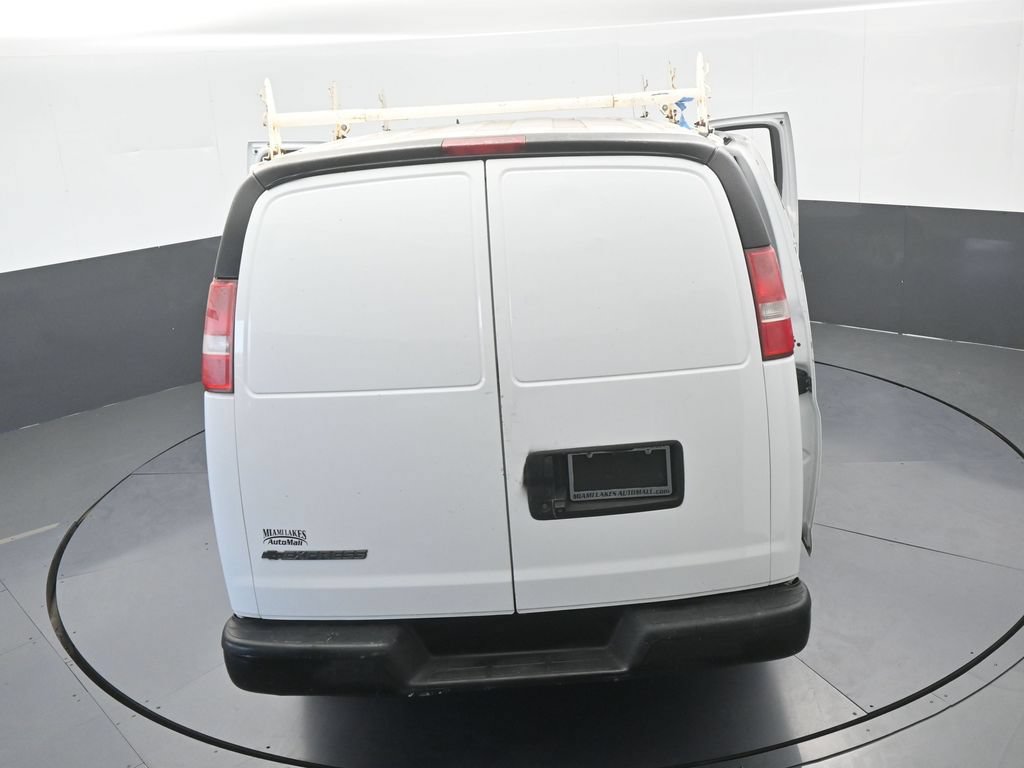 Used 2018 Chevrolet Express 2500 RWD image 49