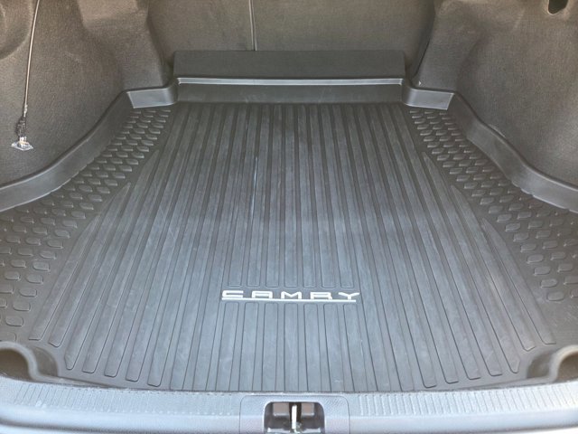 Used 2023 Toyota Camry SE w/ Blackout Package (TMS) image 6