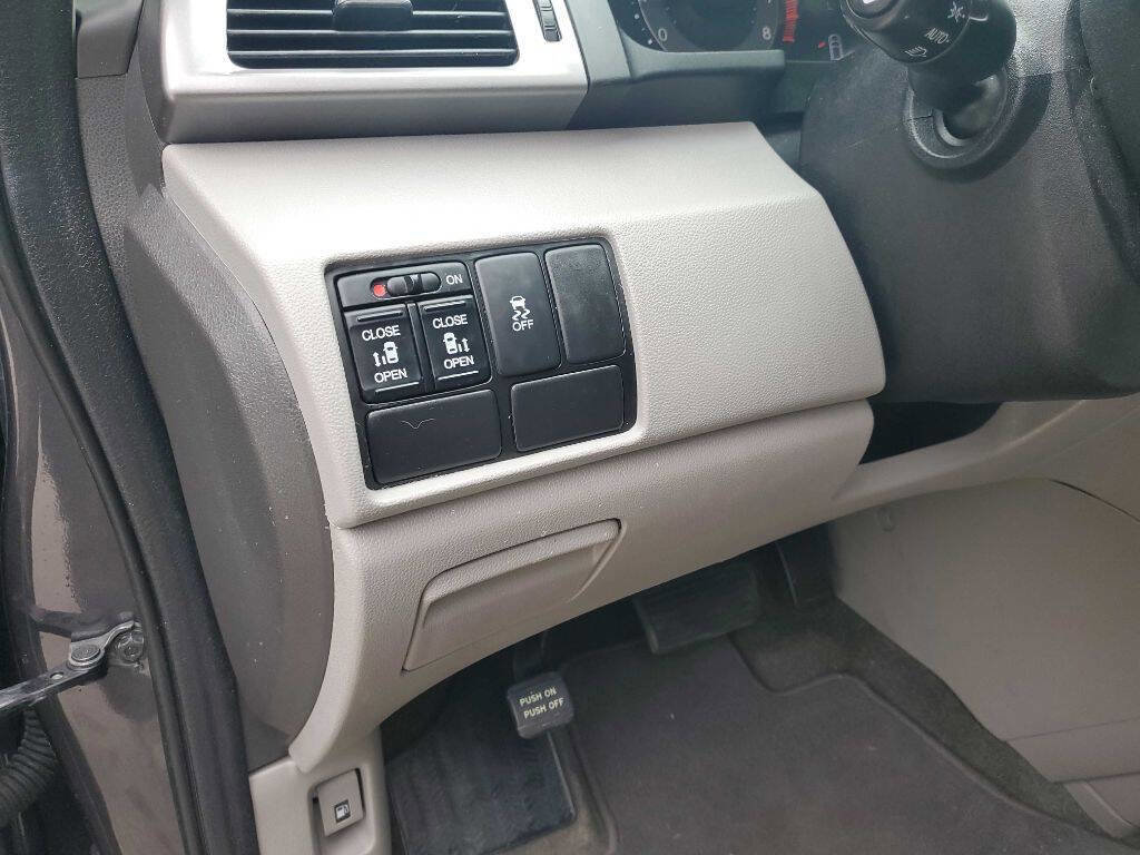 Used 2016 Honda Odyssey SE image 28