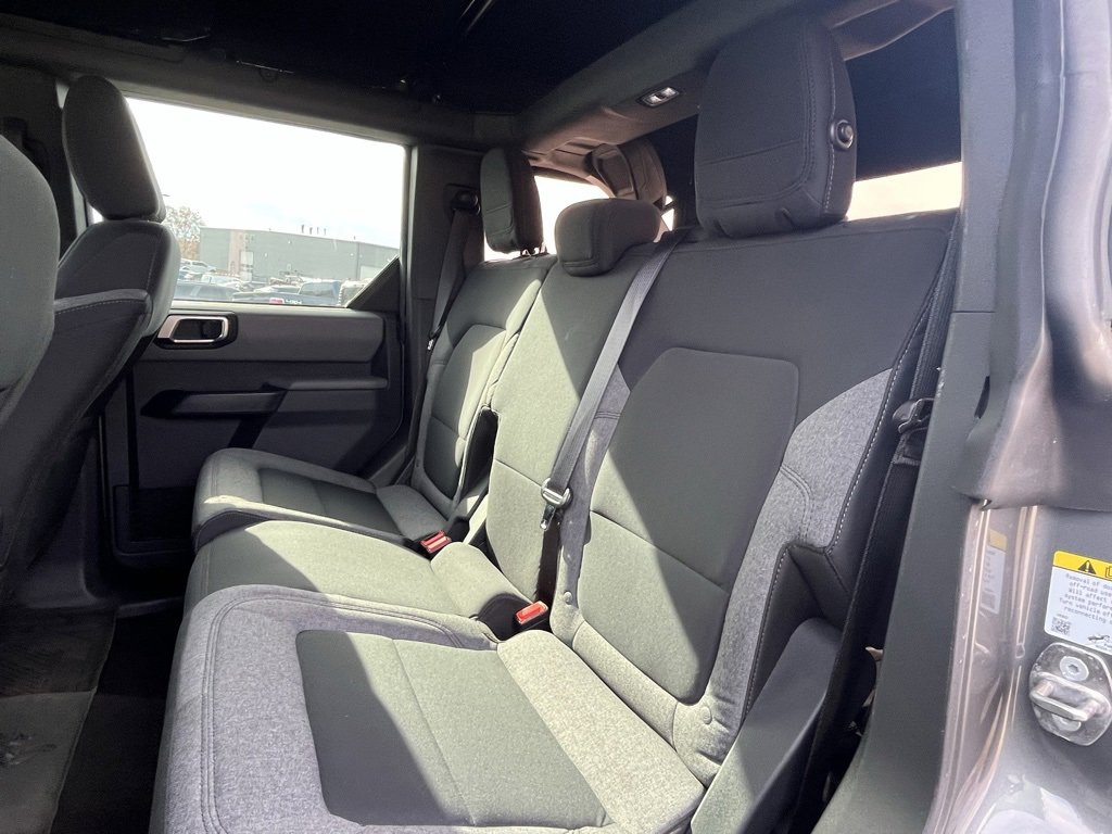 Used 2021 Ford Bronco Base w/ Sasquatch Package image 18