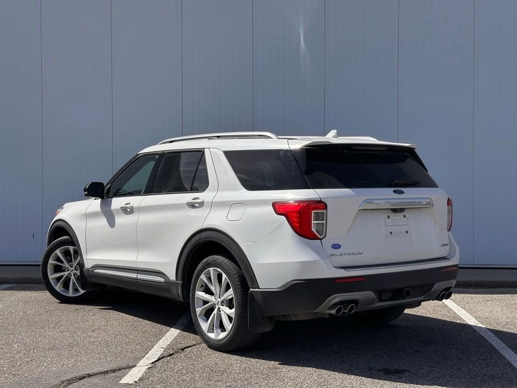 Certified 2023 Ford Explorer Platinum w/ Technology Package image 3