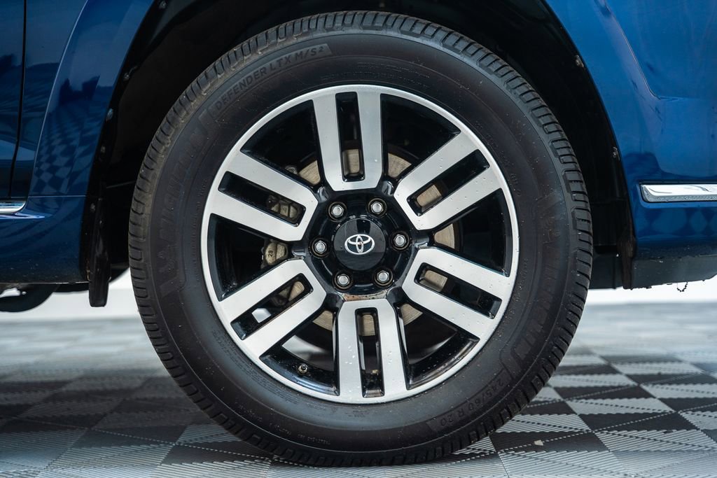 Used 2020 Toyota 4Runner Limited AWD/4WD image 19