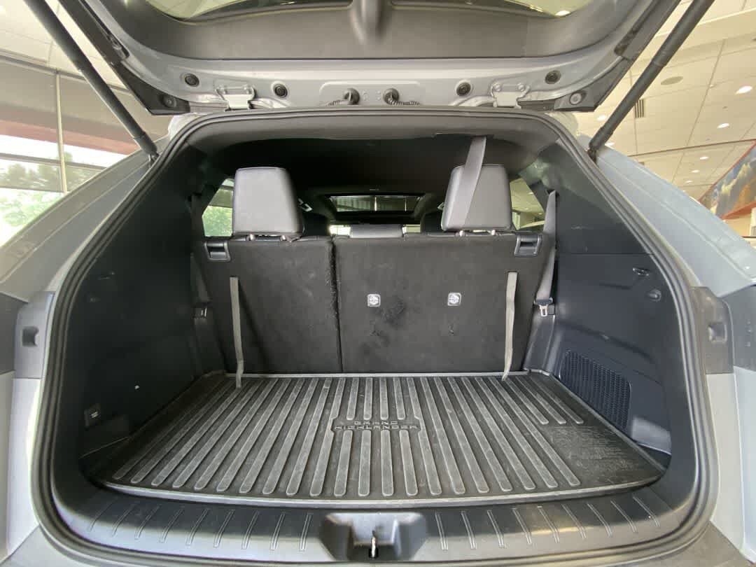 Used 2025 Toyota Grand Highlander AWD Hybrid image 27