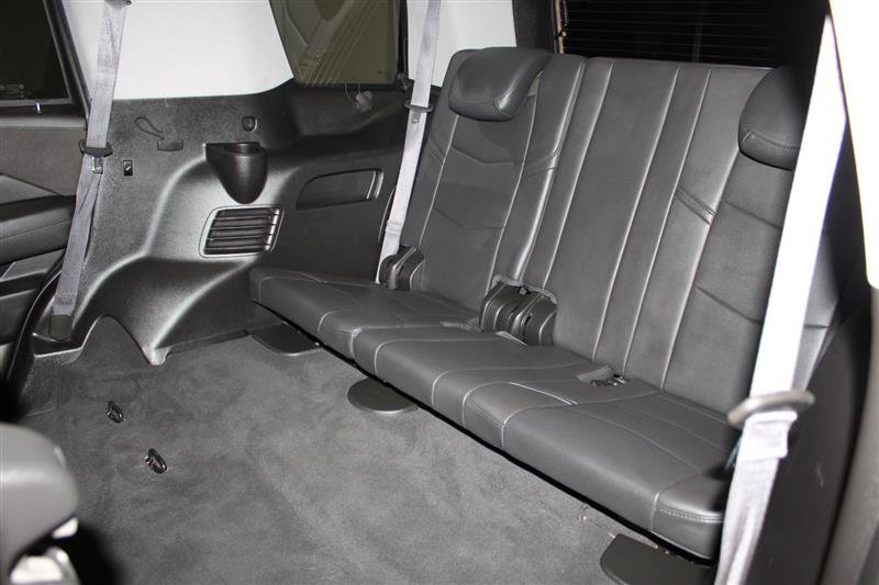 Used 2015 Cadillac Escalade Luxury image 30