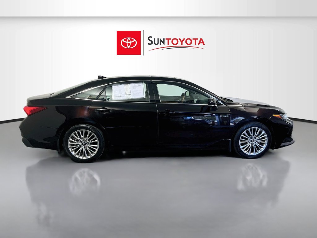 Used 2020 Toyota Avalon Limited w/ Advanced Safety Package FWD image 2