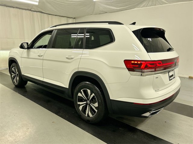 Certified 2025 Volkswagen Atlas SE image 9