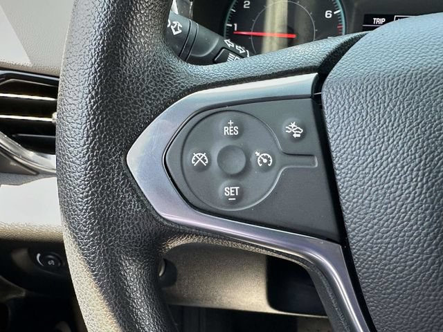 Used 2023 Chevrolet Traverse LS FWD image 10
