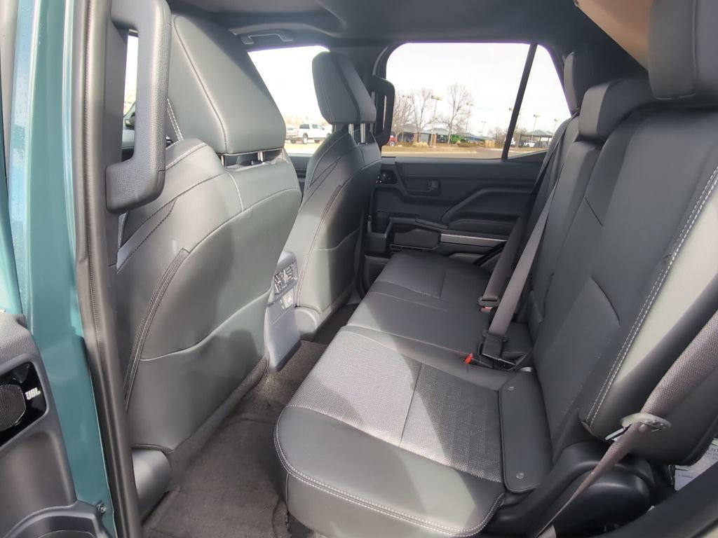 Used 2025 Toyota 4Runner TRD Off-Road Premium image 23