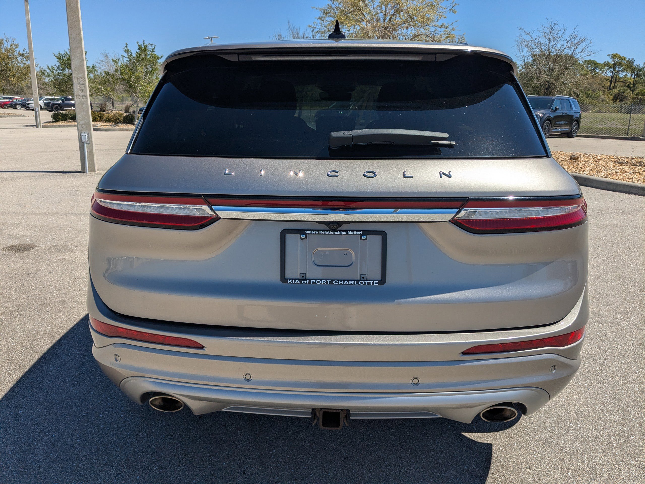 Used 2021 Lincoln Corsair Reserve w/ Equipment Group 201A image 6