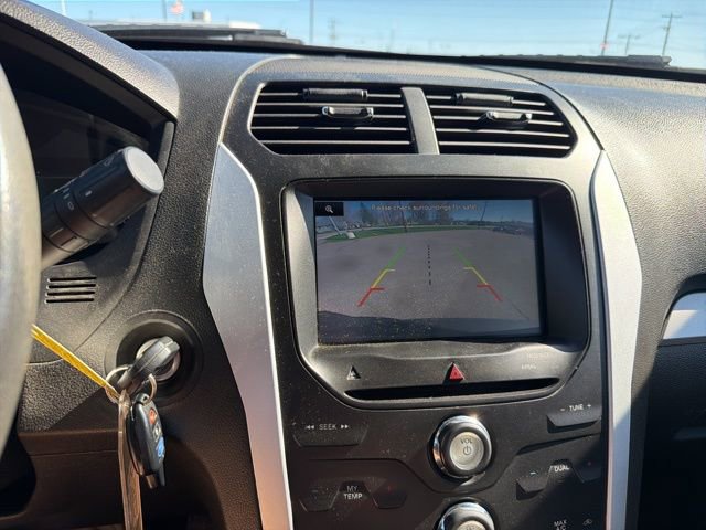 Used 2015 Ford Explorer XLT w/ Equipment Group 202A image 13