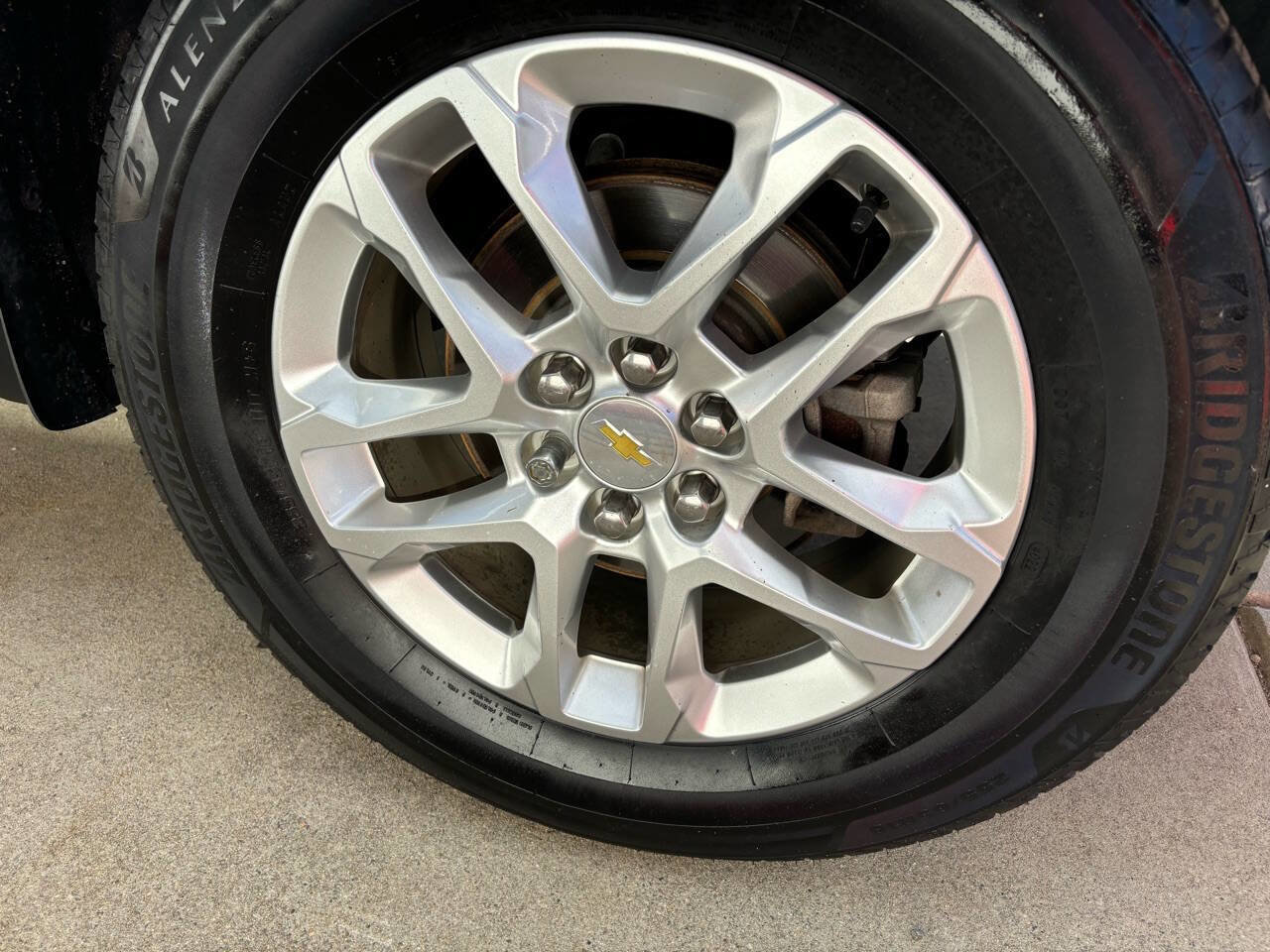 Used 2019 Chevrolet Traverse LT image 14