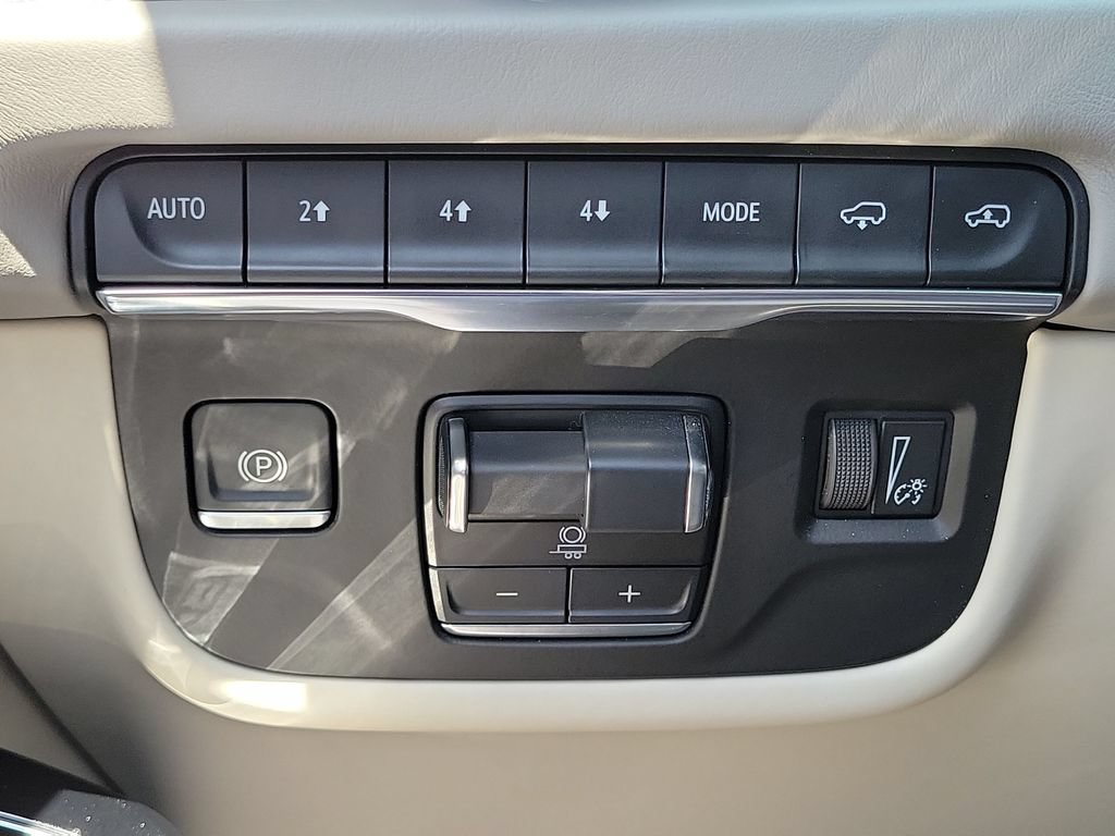 Certified 2025 Cadillac Escalade Sport Platinum AWD/4WD image 18