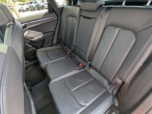 Used 2025 Audi Q3 2.0T Premium AWD/4WD image 12
