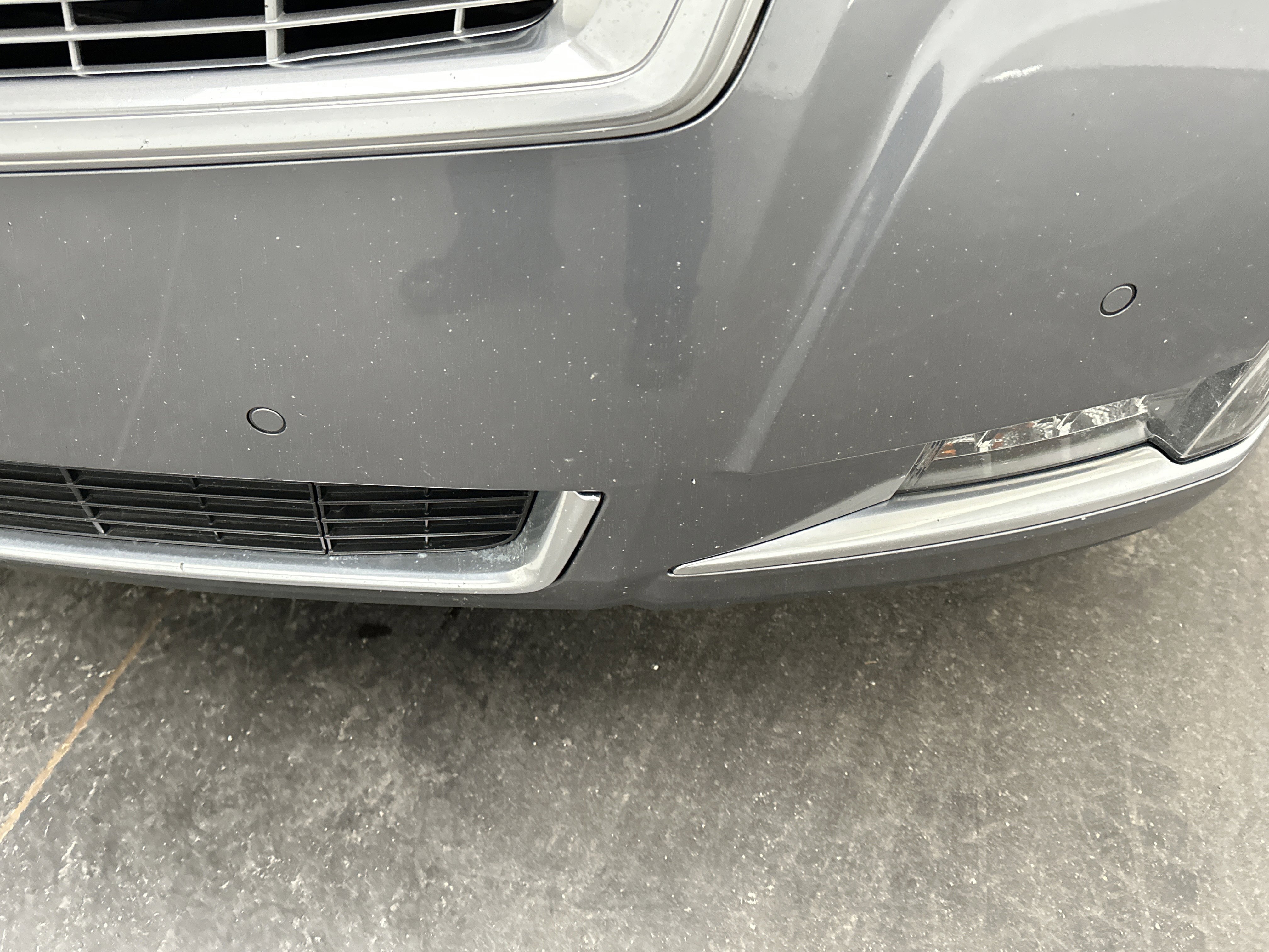 Used 2019 Cadillac Escalade Premium Luxury w/ LPO, Radiant Package image 3