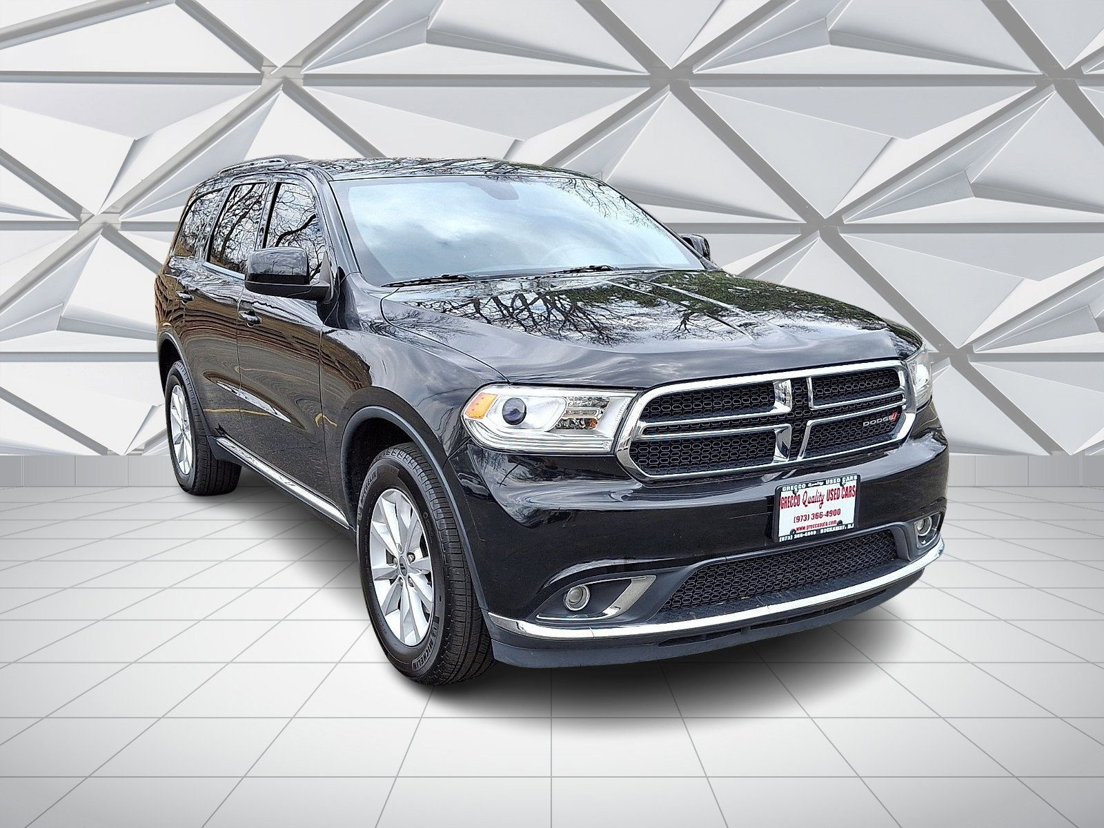 Used 2019 Dodge Durango SXT AWD/4WD image 2