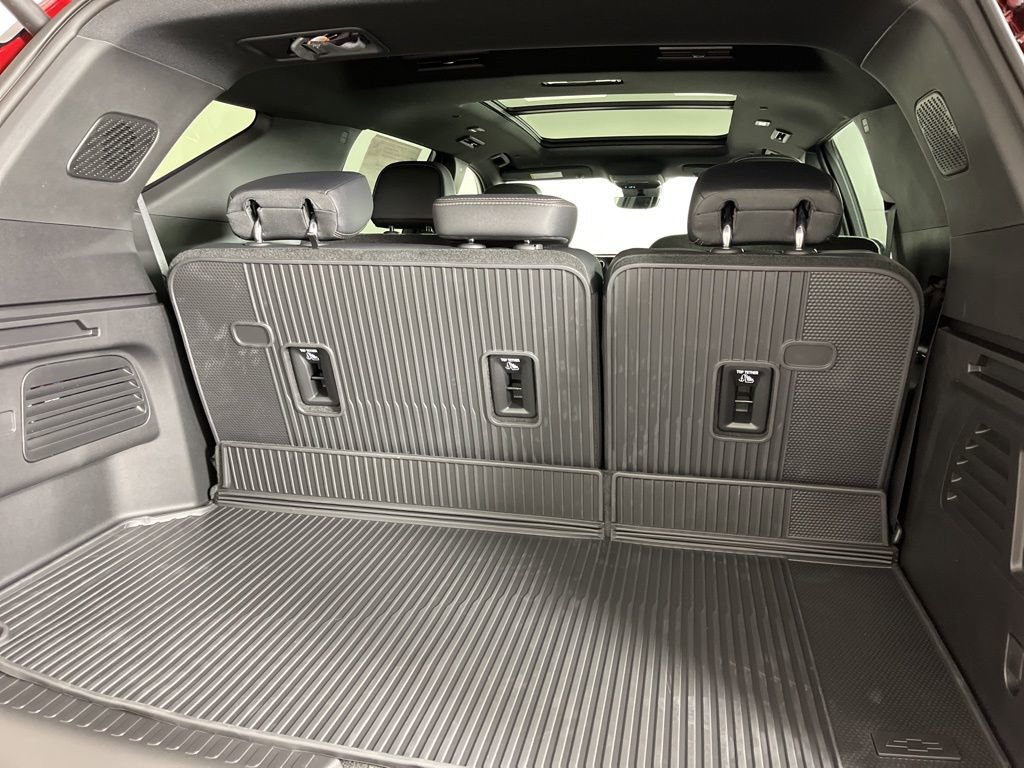 New 2026 Chevrolet Traverse High Country image 13