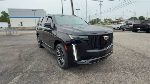 Used 2023 Cadillac Escalade Sport AWD/4WD image 2