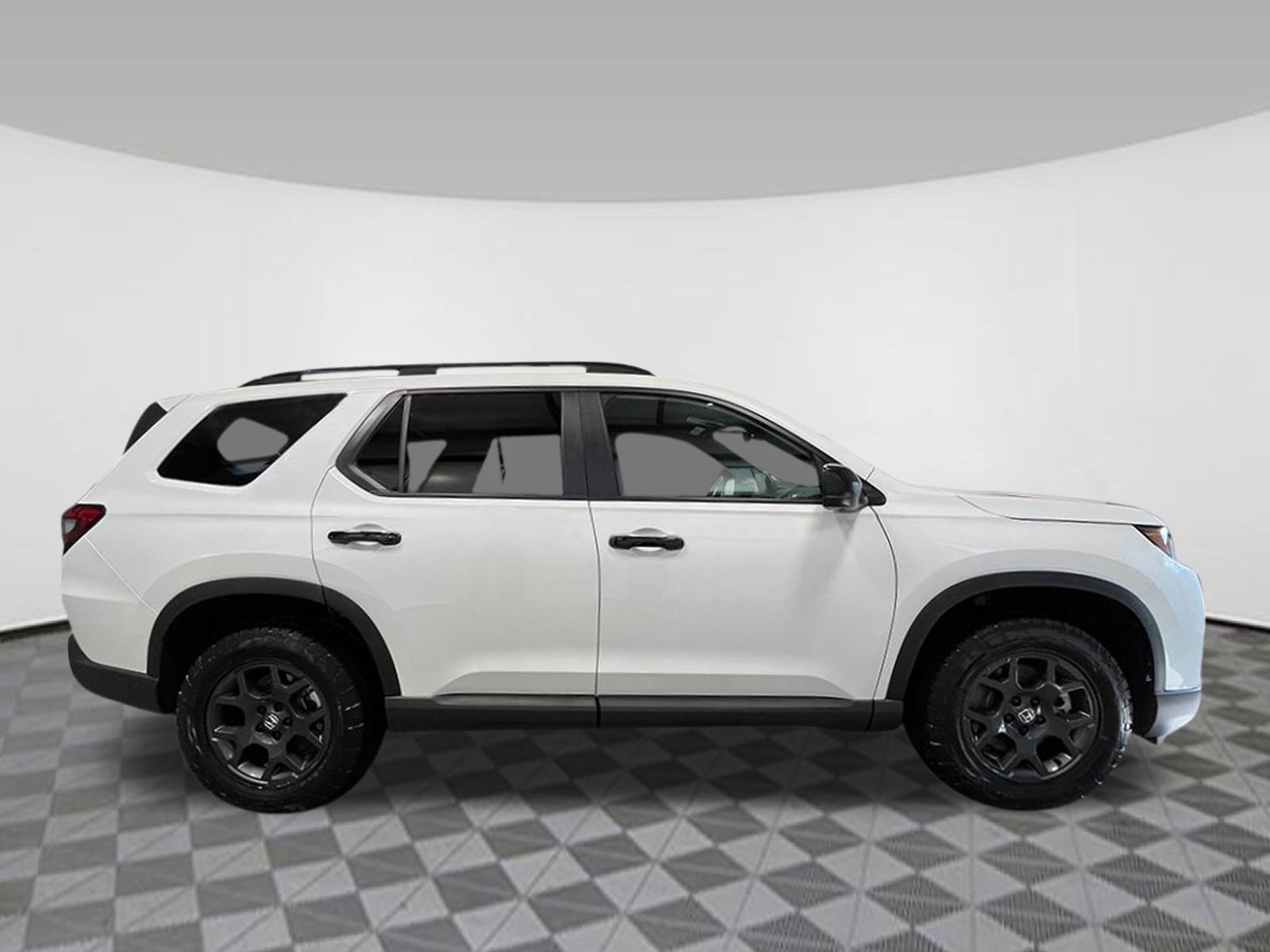 New 2026 Honda Pilot TrailSport image 8