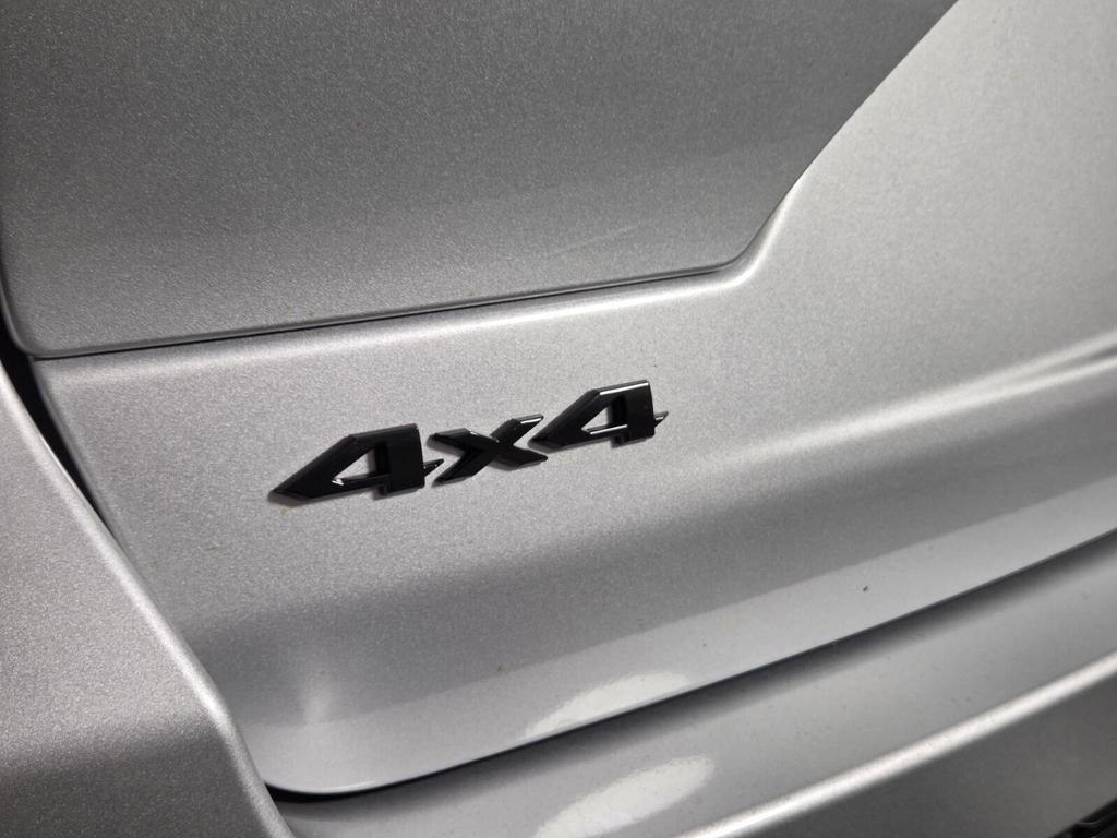 Certified 2025 Jeep Grand Cherokee Altitude image 25