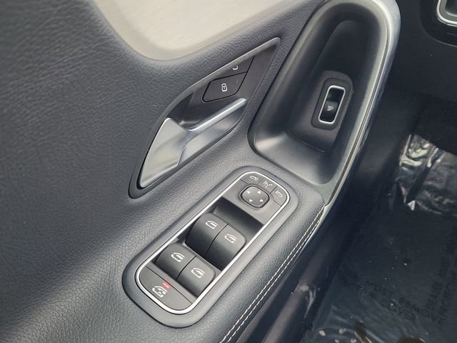 Used 2025 Mercedes-Benz CLA 250 4MATIC image 35