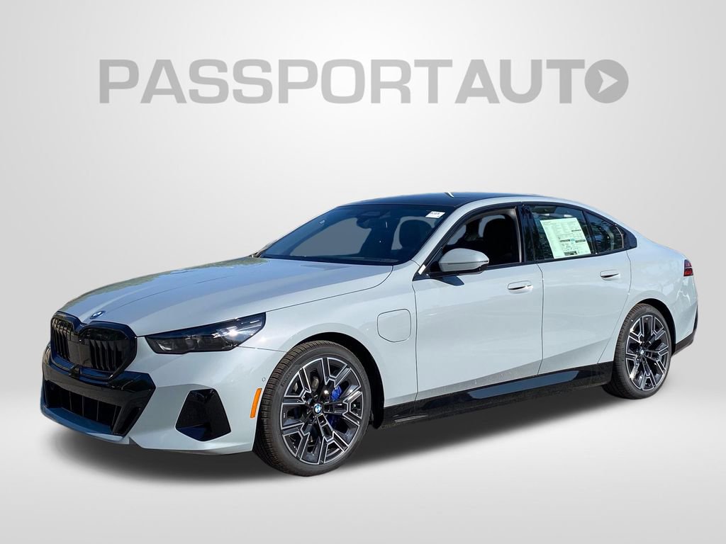 New 2027 BMW 550e xDrive w/ Executive Package AWD/4WD image 1