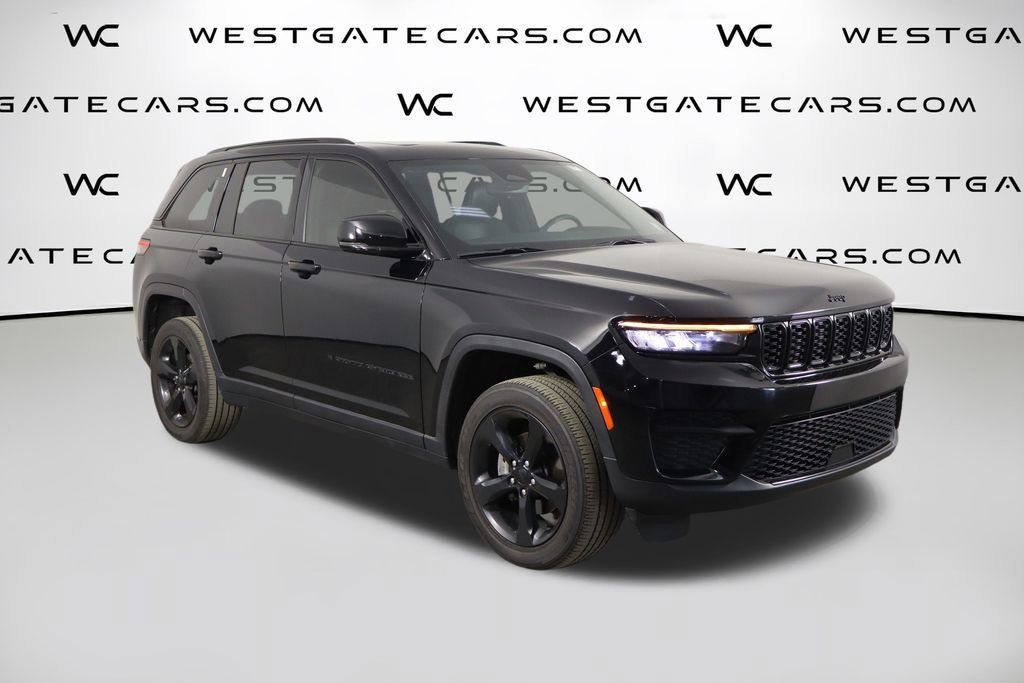 Used 2023 Jeep Grand Cherokee Altitude AWD/4WD image 48