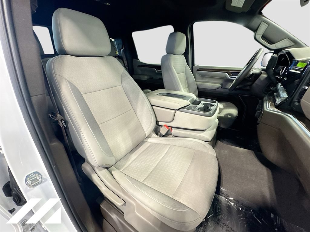 Used 2022 Chevrolet Silverado 1500 LT AWD/4WD image 29