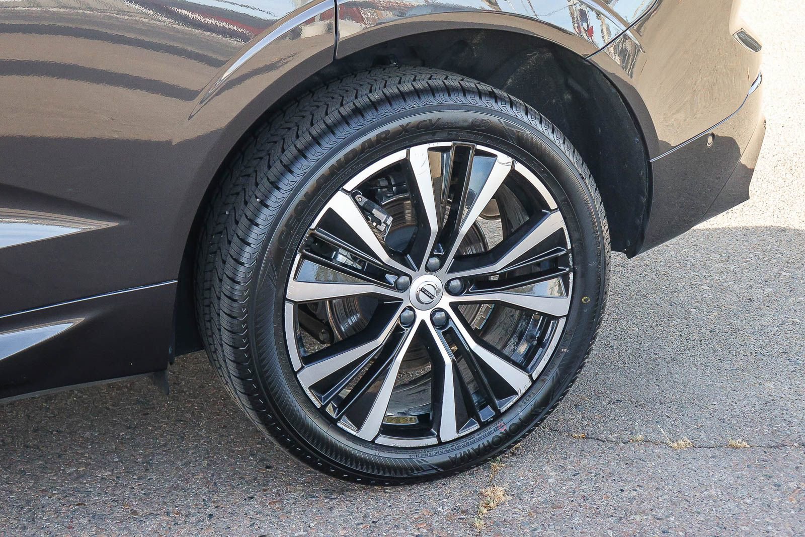 Used 2023 Volvo XC60 B5 Plus w/ Climate Package image 11