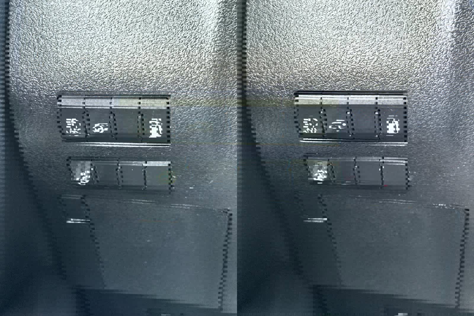 Used 2020 Lexus RX 450h AWD w/ Premium Package image 31