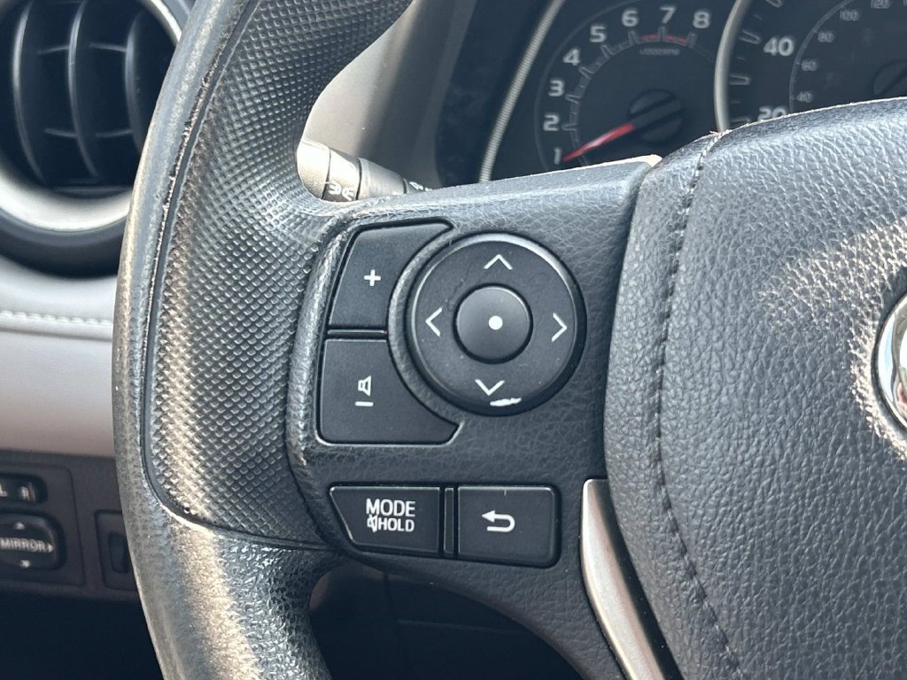 Used 2015 Toyota RAV4 XLE FWD image 23