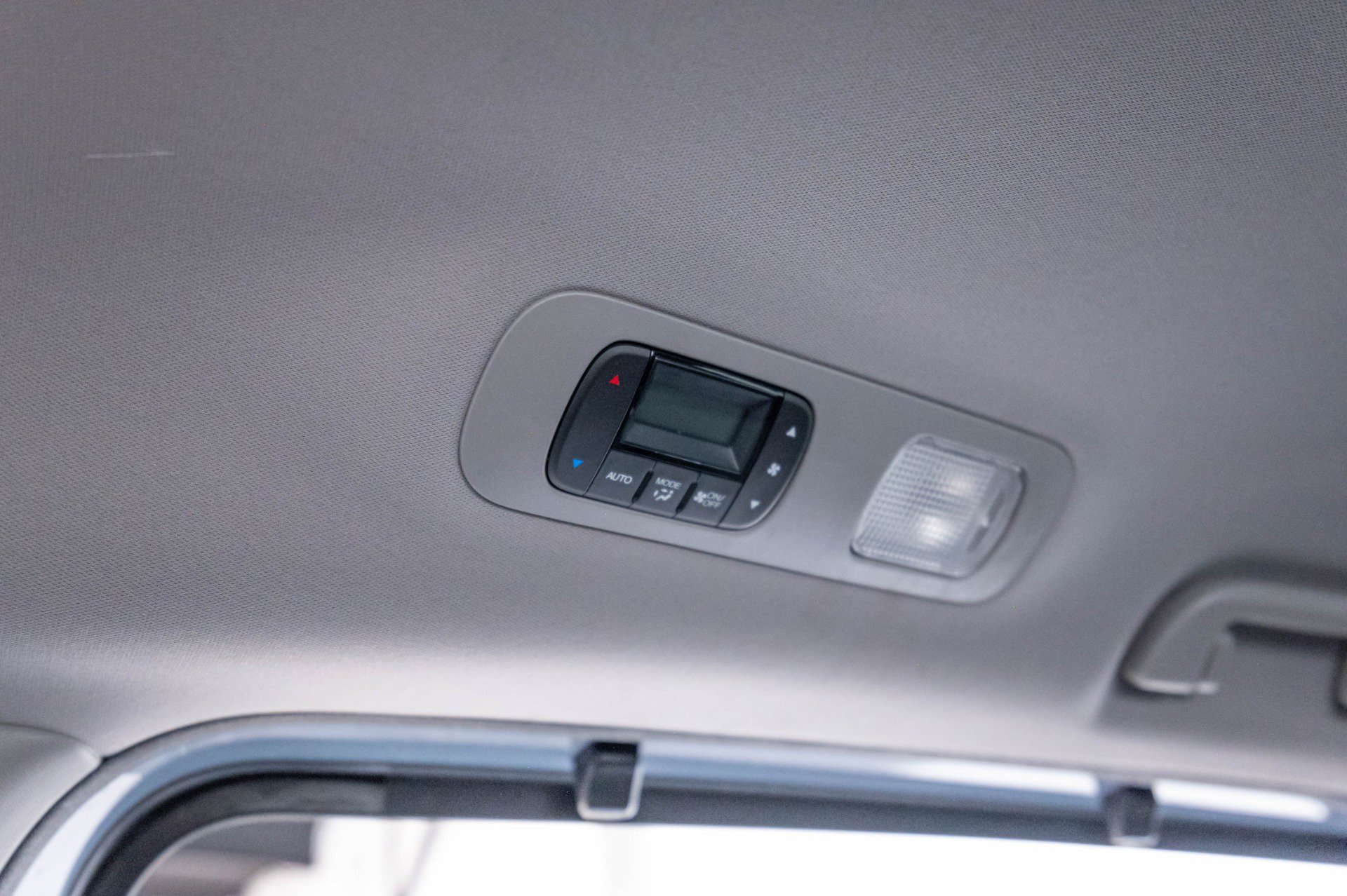 Used 2024 Honda Odyssey Elite image 27