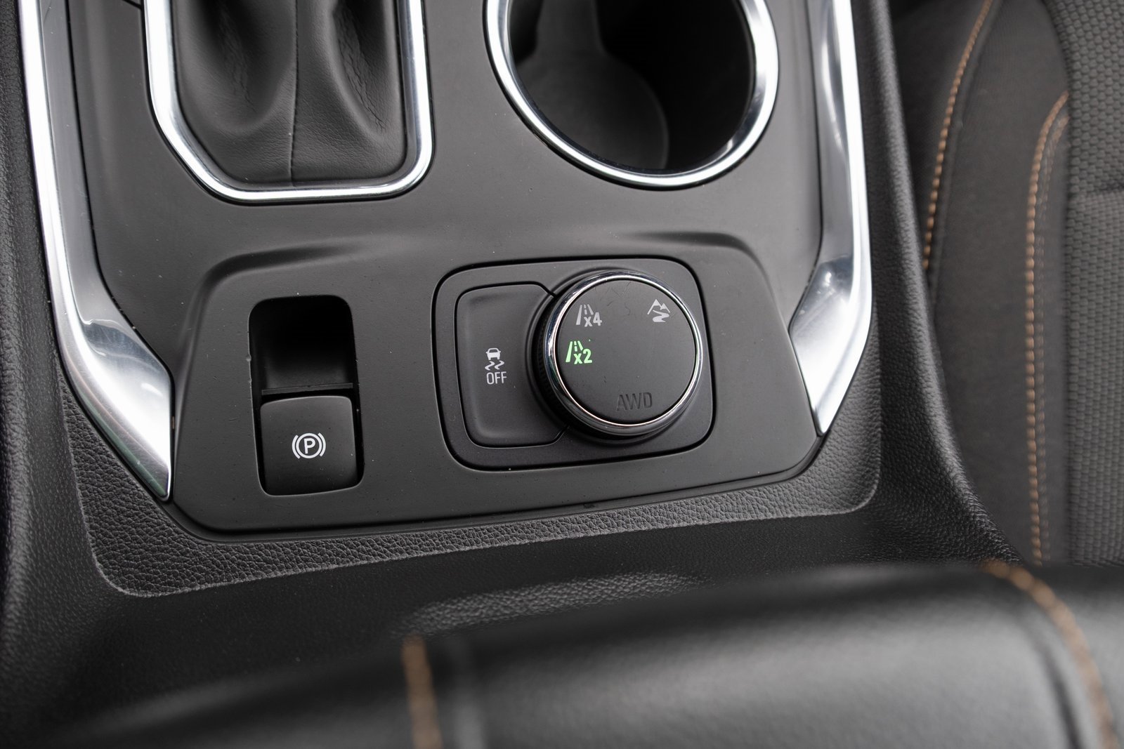 Used 2021 Chevrolet Traverse LS image 9