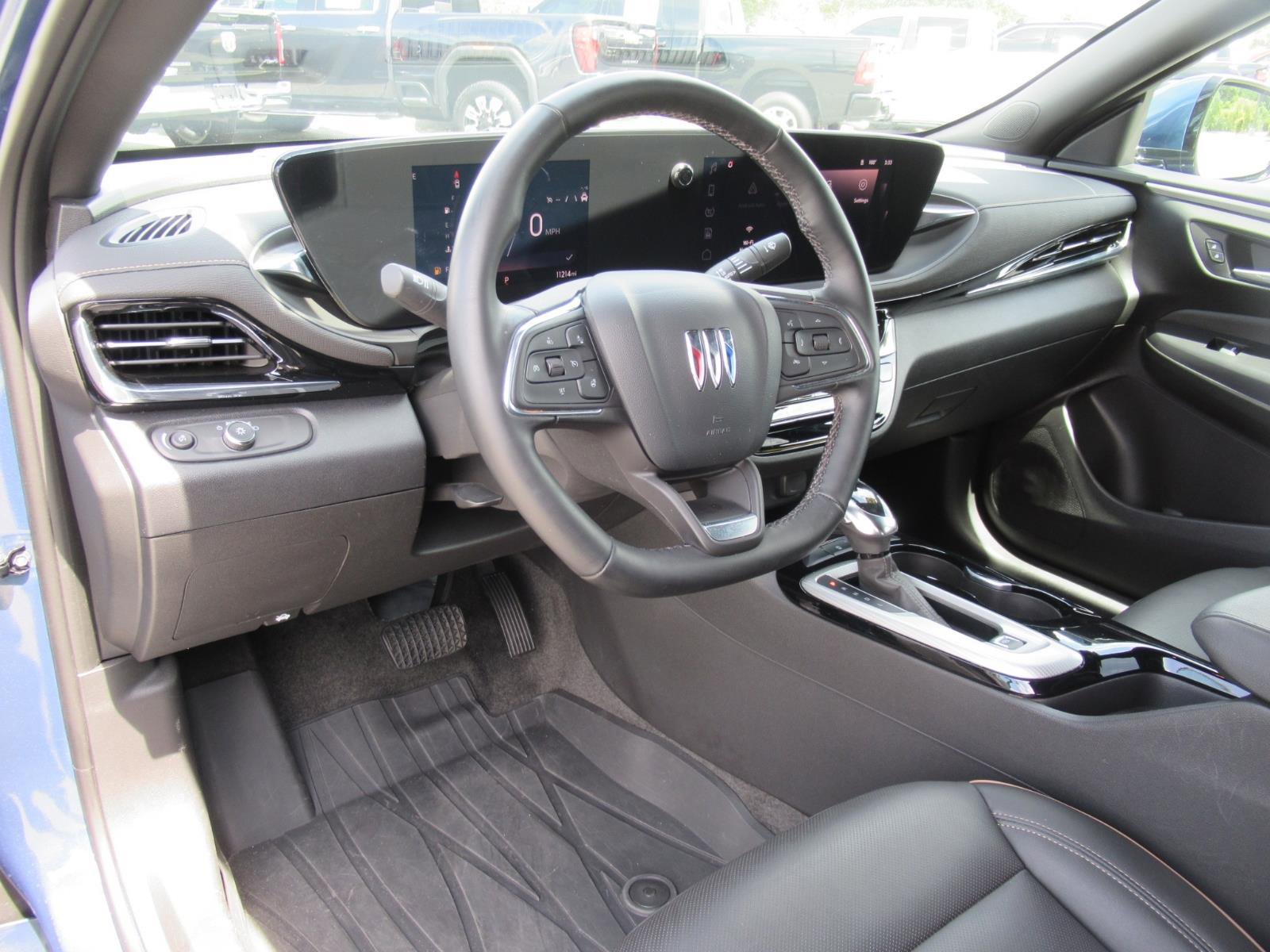 Used 2025 Buick Envista Avenir FWD image 18